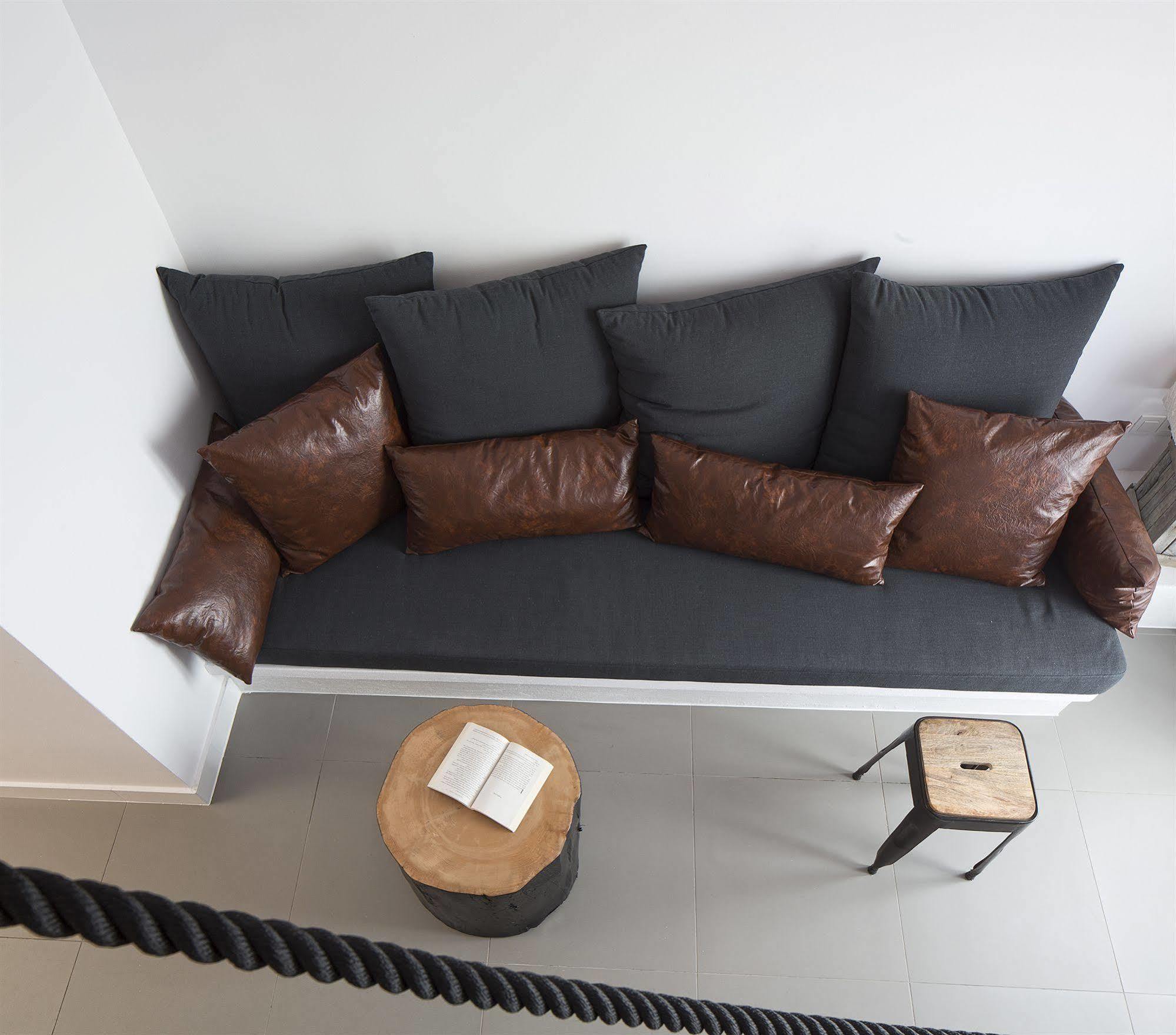 Loizos Stylish Residences Fira  Exterior photo
