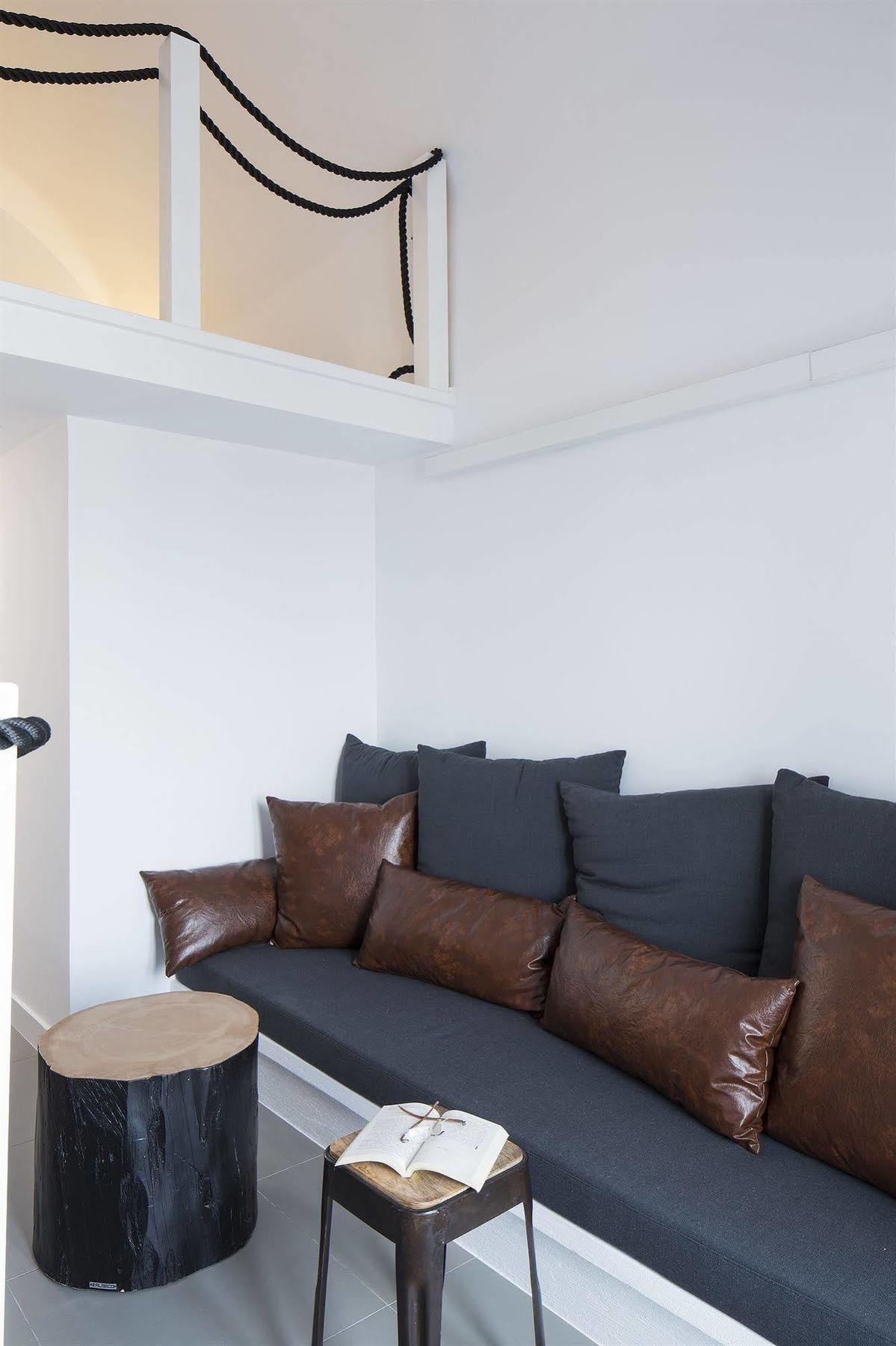 Loizos Stylish Residences Fira  Exterior photo