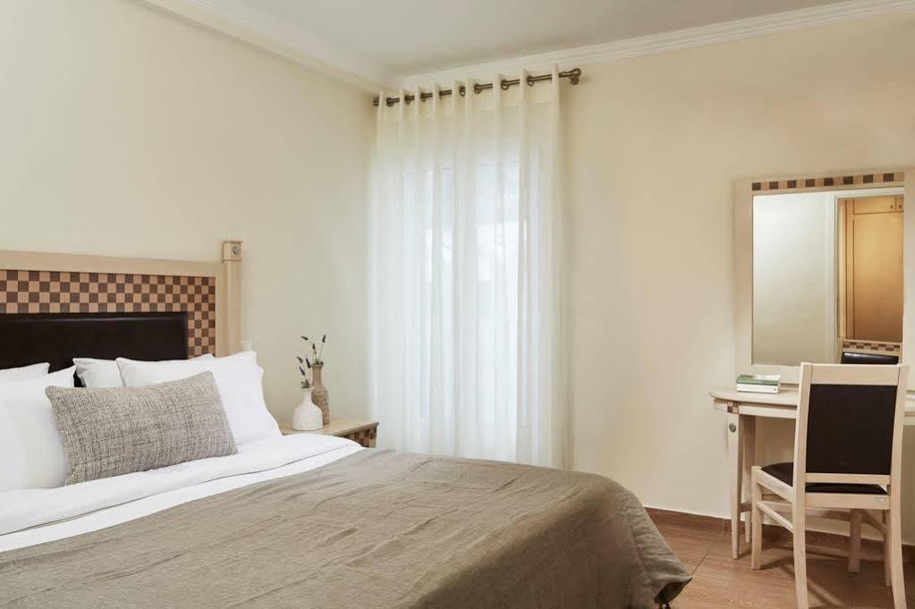 Loizos Stylish Residences Fira  Exterior photo